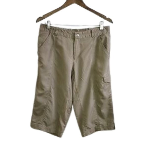 COLUMBIA khaki nylon outdoor hiking utility bermuda capris - Picture 1 of 8